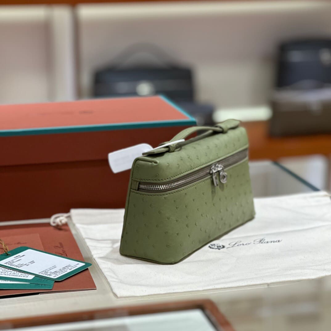 TÚI Loro Piana Women Extra Pocket L27 in Ostrich Leather Olive da đà điểu(Gía Liên Hệ)