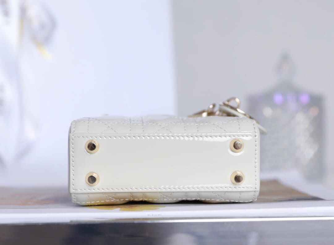 TÚI CHRISTIAN DIOR Women Micro Lady Dior Bag Gloss White Cannage Lambskin