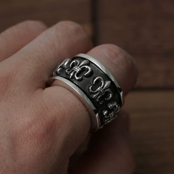 NHẪN CHROME HEARTS HOA VĂN QUÂN ĐỘI PHONG CÁCH PUNK Bạc S925