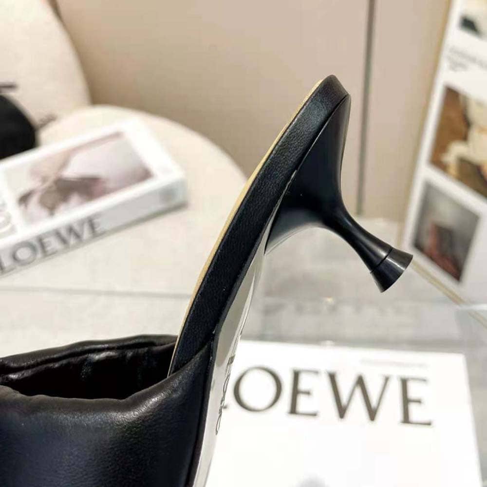 GUỐC Loewe Women Anagram Padded Mule in Lambskin-Black
