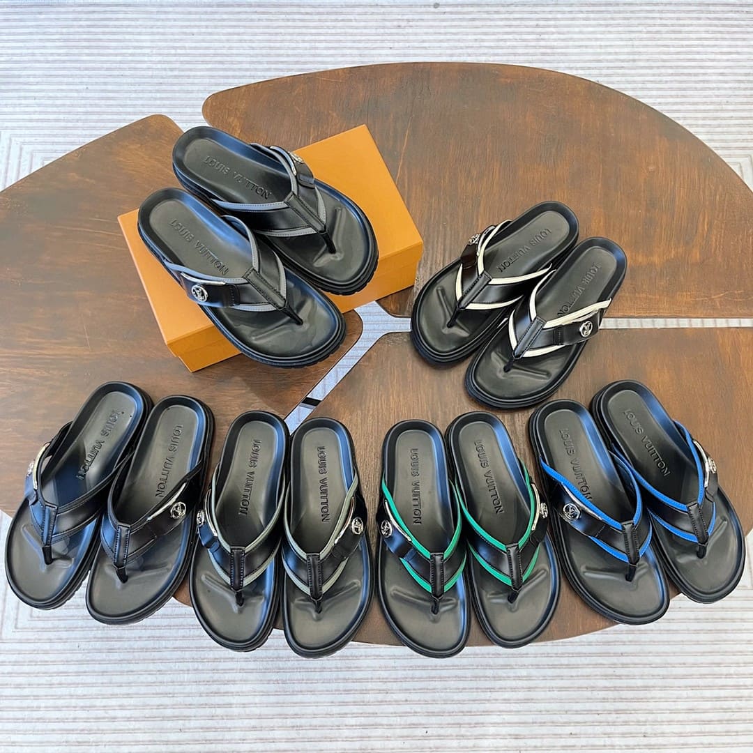 DÉP LOUIS VUITTON TRIANGLE LOGO SANDAL AAA