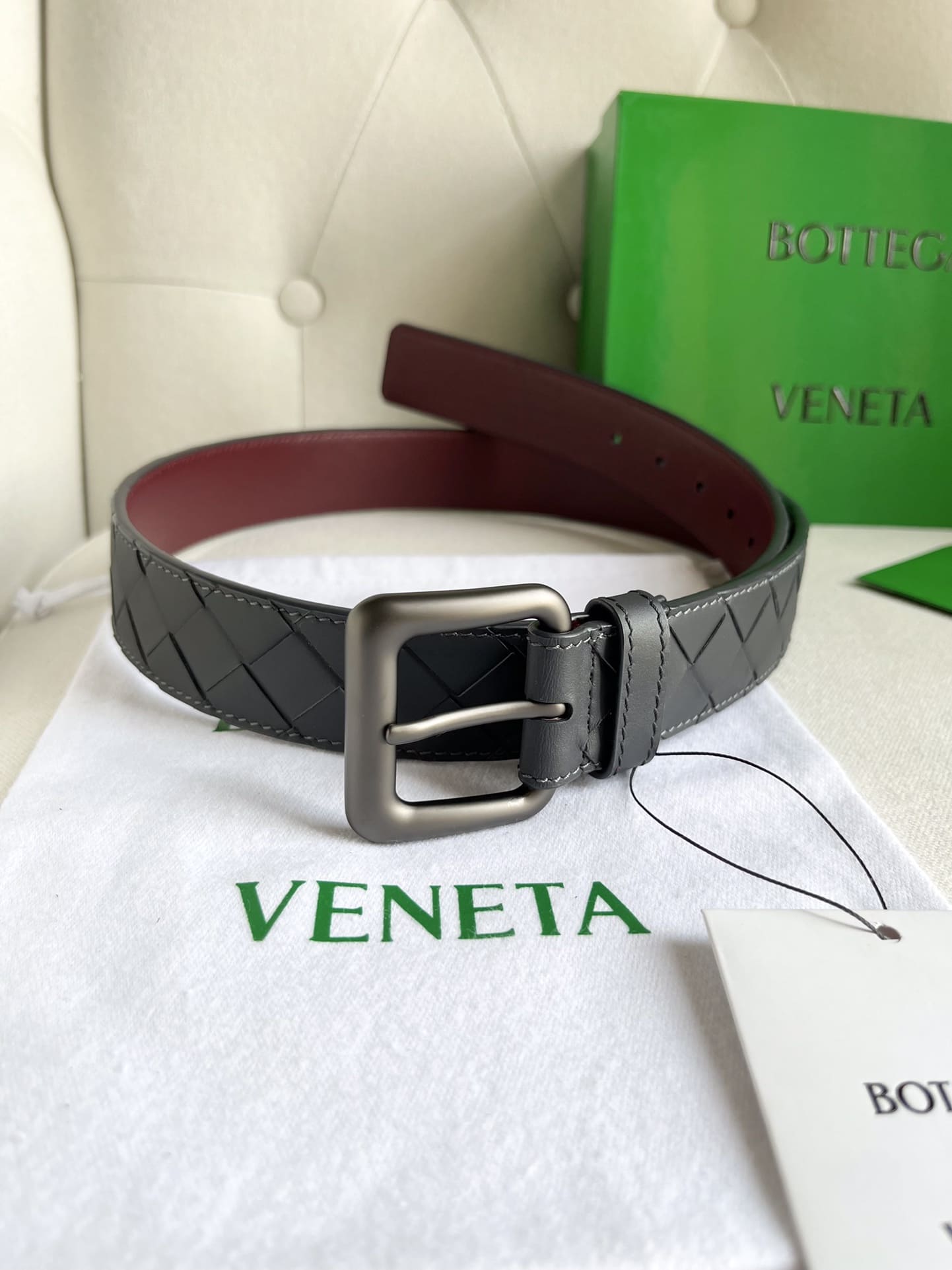 DÂY LƯNG BOTTGA VENETA BLACK INTRECCIATO LEATHER Khóa đen mờ