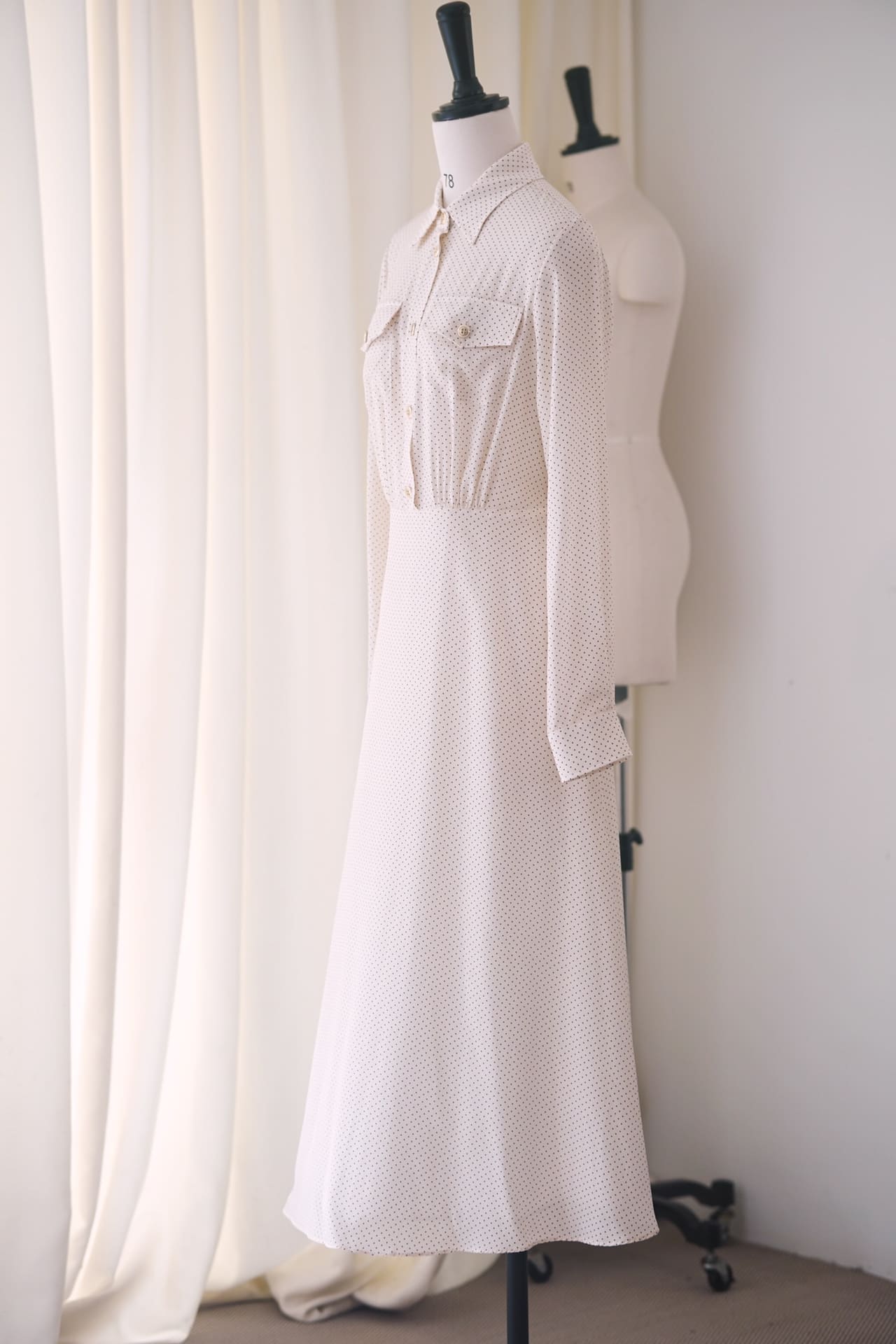 BỘ ĐỒ MIU MIU WHITE LONG PARTY High Classy
