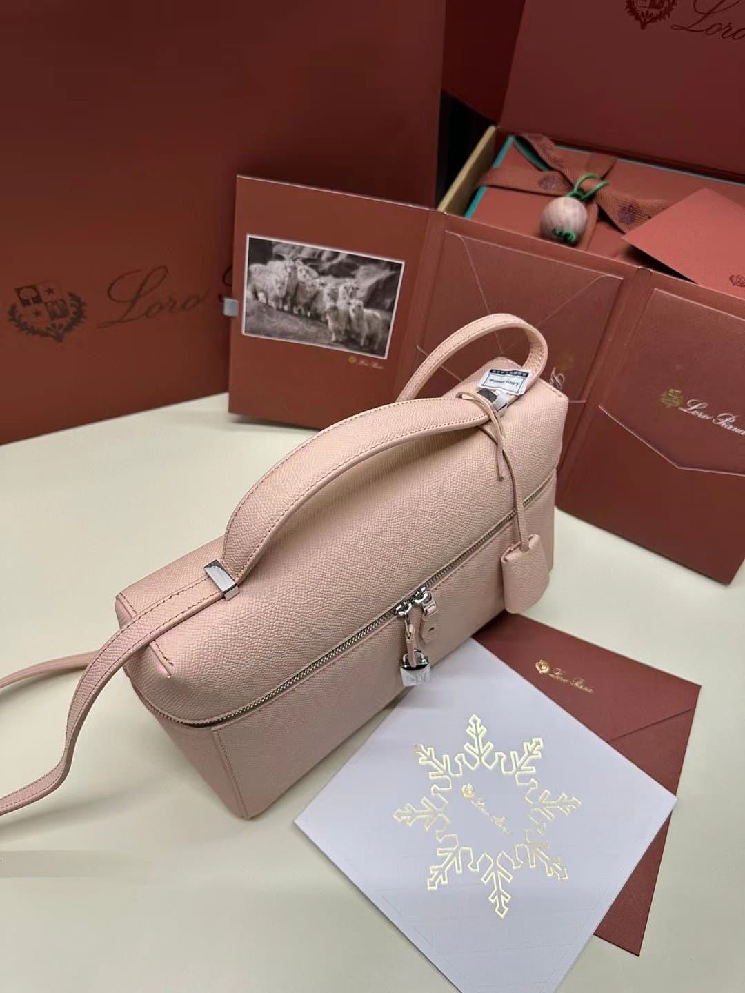 TÚI Loro Piana Women Extra Pocket L27 in Sheepskin Leather Pink