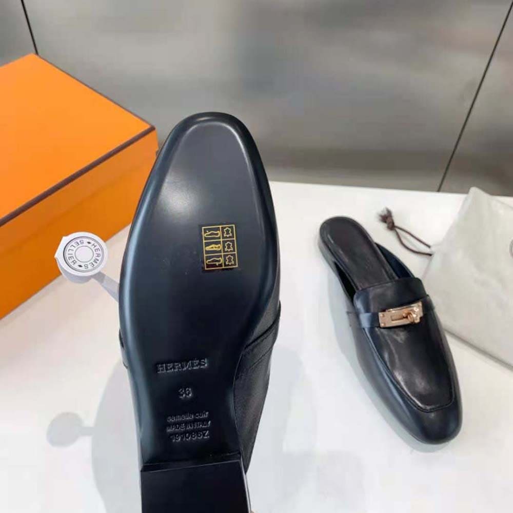 GIÀY Hermes Women OZ Mule in Black Calfskin Leather