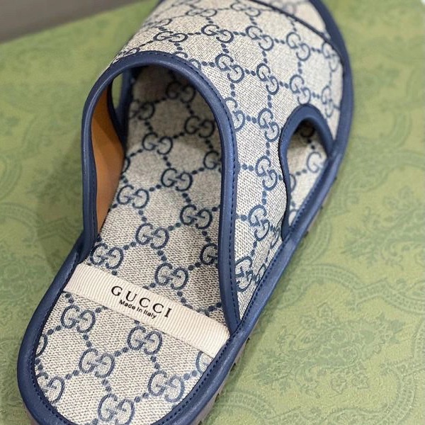 DÉP GUCCI GG CANVAS UNISEX SLIPPER