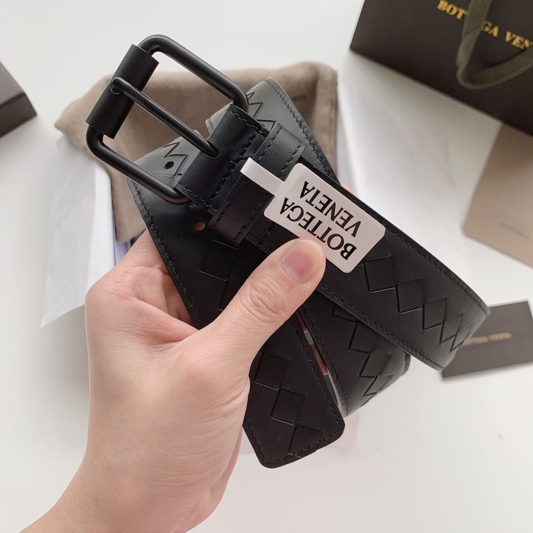 DÂY LƯNG BOTTGA VENETA BLACK INTRECCIATO LEATHER Khóa đen mờ