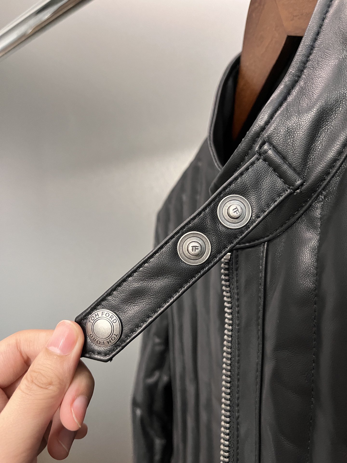 ÁO TOM FORD LEATHER JACKET