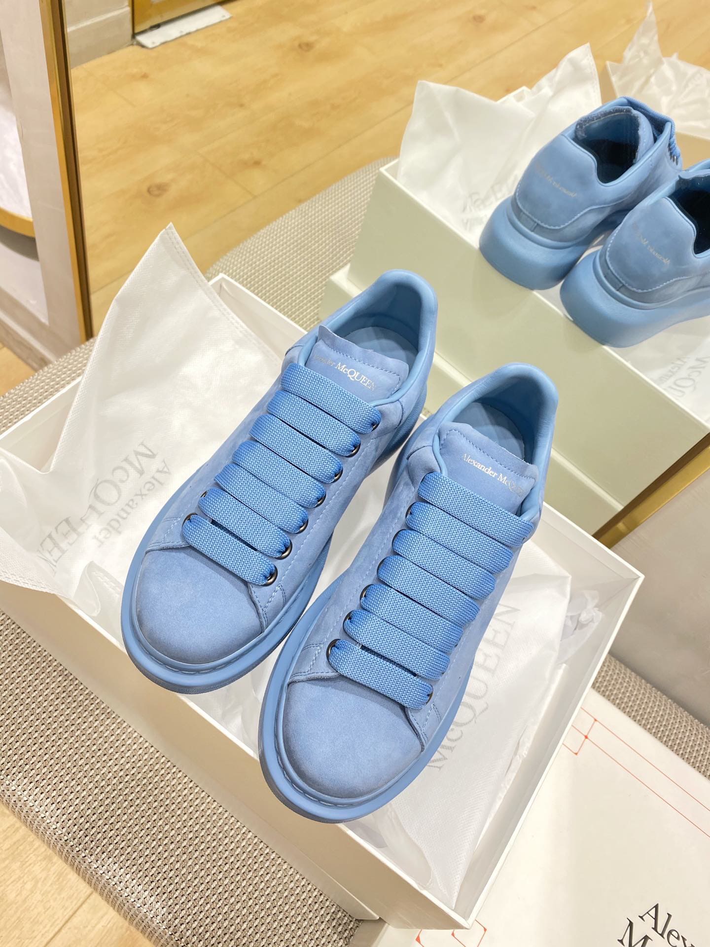 GIÀY ALEXANDER MCQUEEN SNEAKERS SHOES AAA UNISEX NAM VÀ NỮ DA BÊ HẢO HẠNG