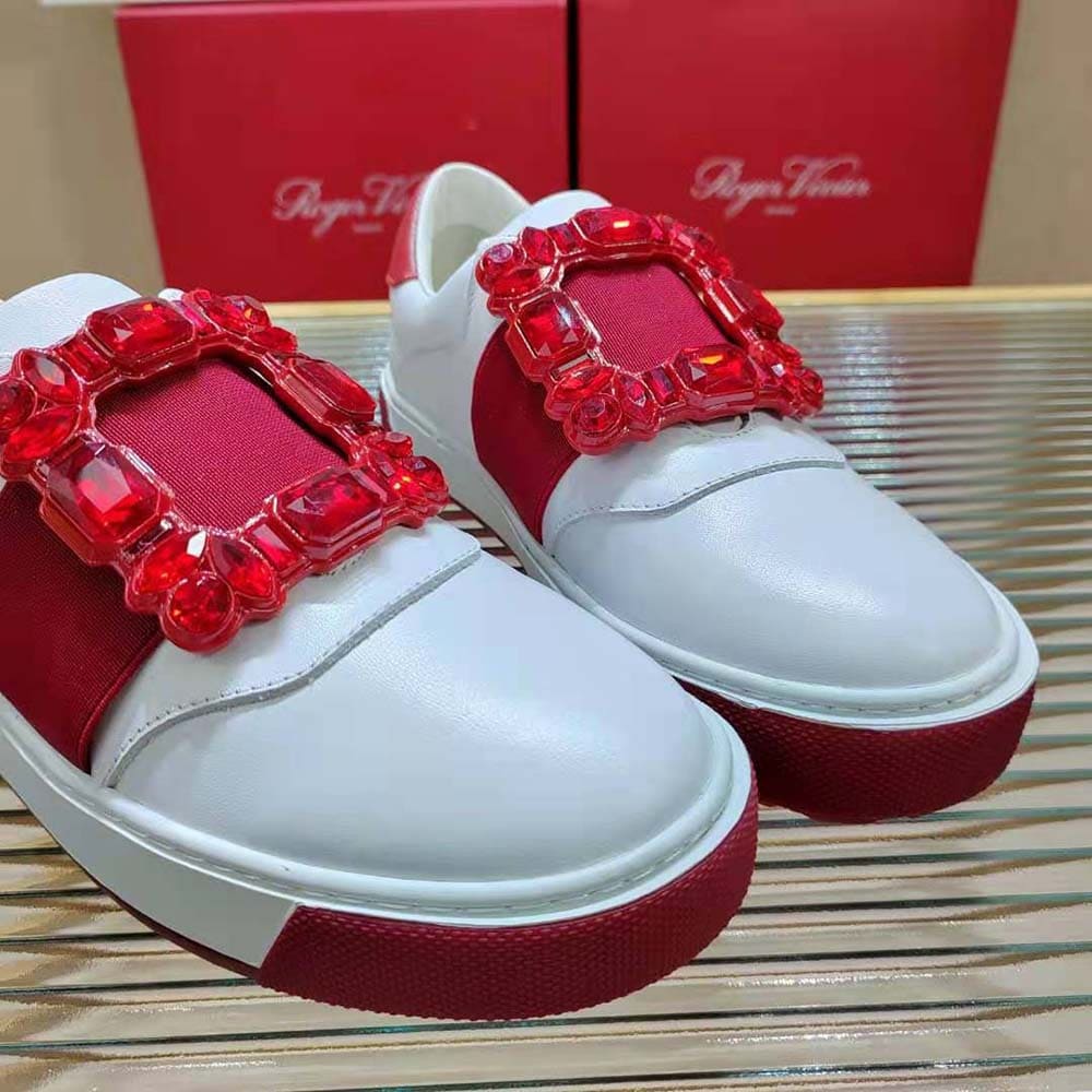 GIÀY Roger Vivier Women Very Vivier Strass Buckle Sneakers in Leather-Red