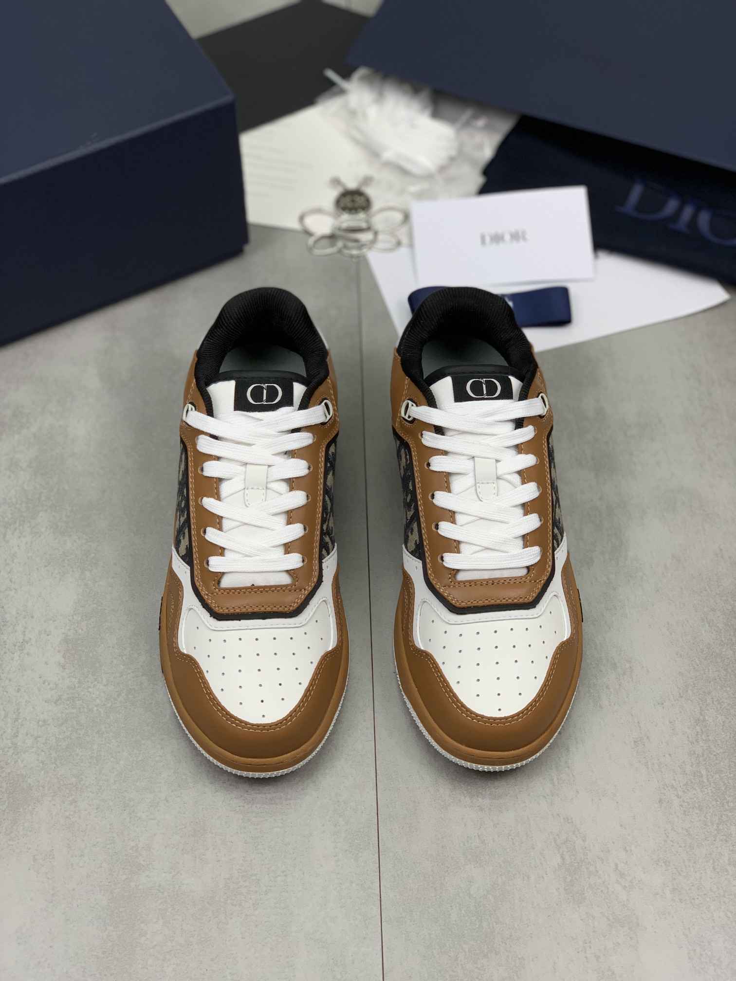 GIÀY CHRISTIAN DIOR LEATHER SNEAKER SHOES AAA