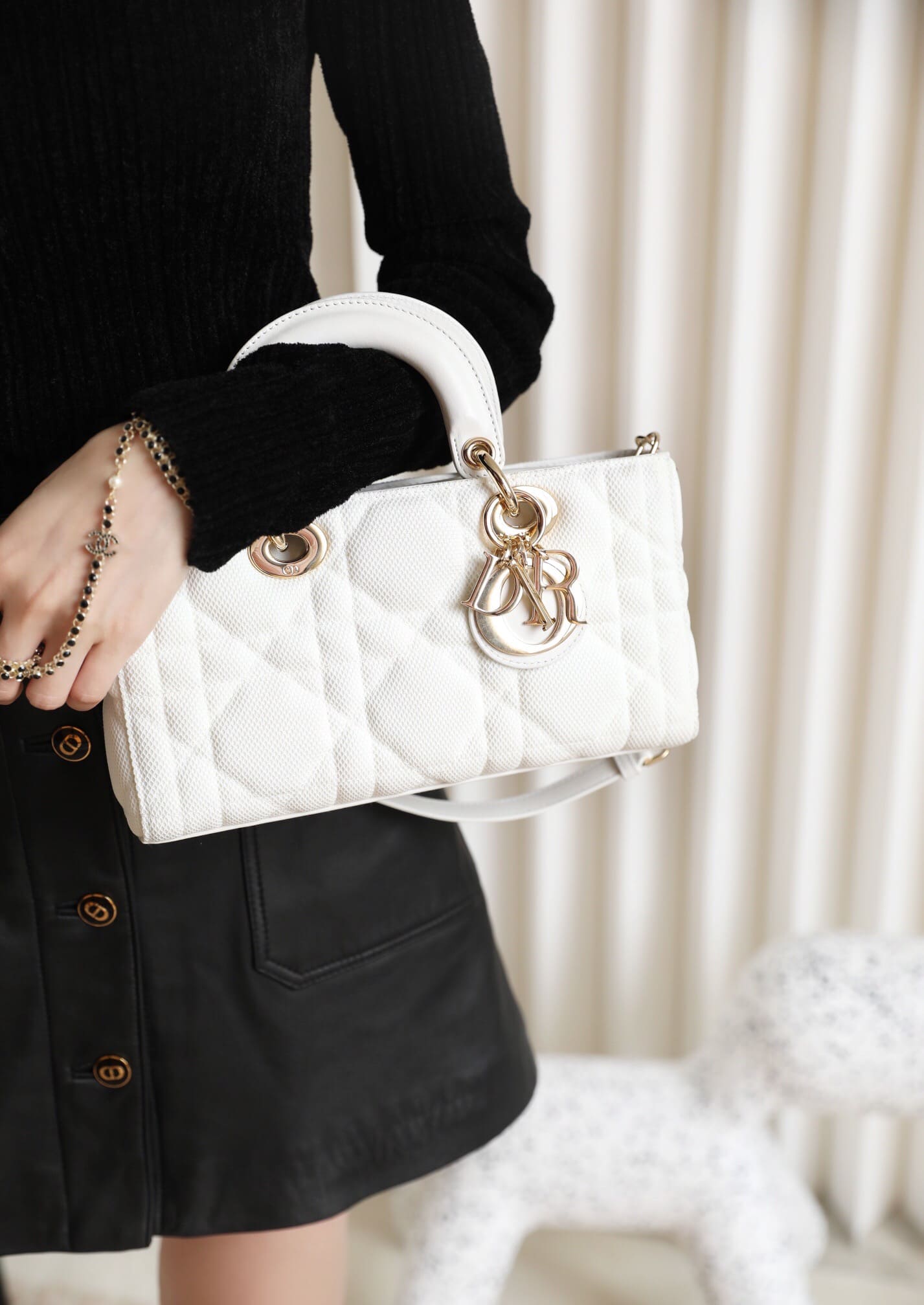 TÚI CHRISTIAN DIOR Lady D-Joy Bag Bright Mesh White