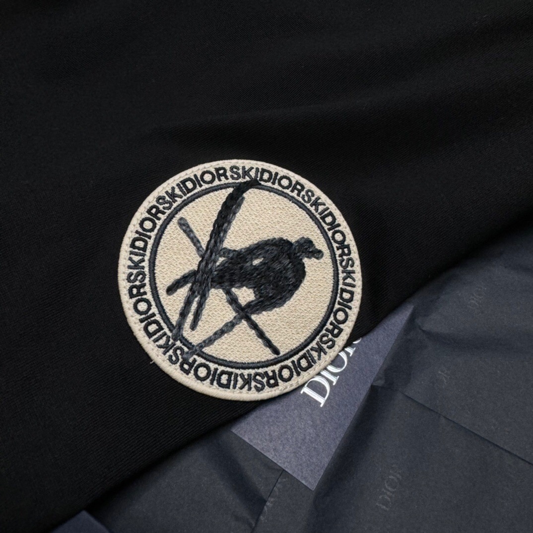 ÁO DIOR T SHIRT MÀU ĐEN UNISEX