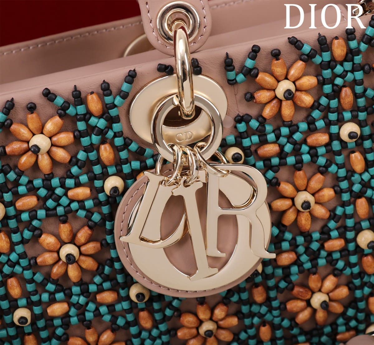 TÚI CHRISTIAN DIOR Lady-Joy embroiders wooden beads hạt gỗ