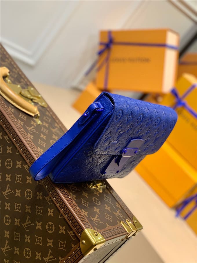 Túi LOUIS VUITTON s lock a4 pouch bag