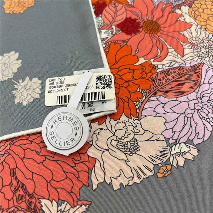 KHĂN Hermes Robe Legere Silk scarf