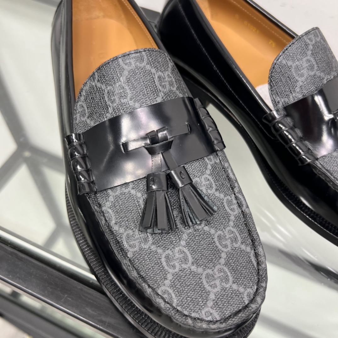 GIÀY GUCCI GG LEATHER  LOGO LOAFER SHOES