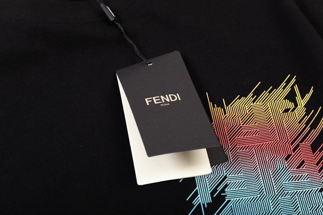 ÁO FENDI T SHIRT MÀU ĐEN UNISEX