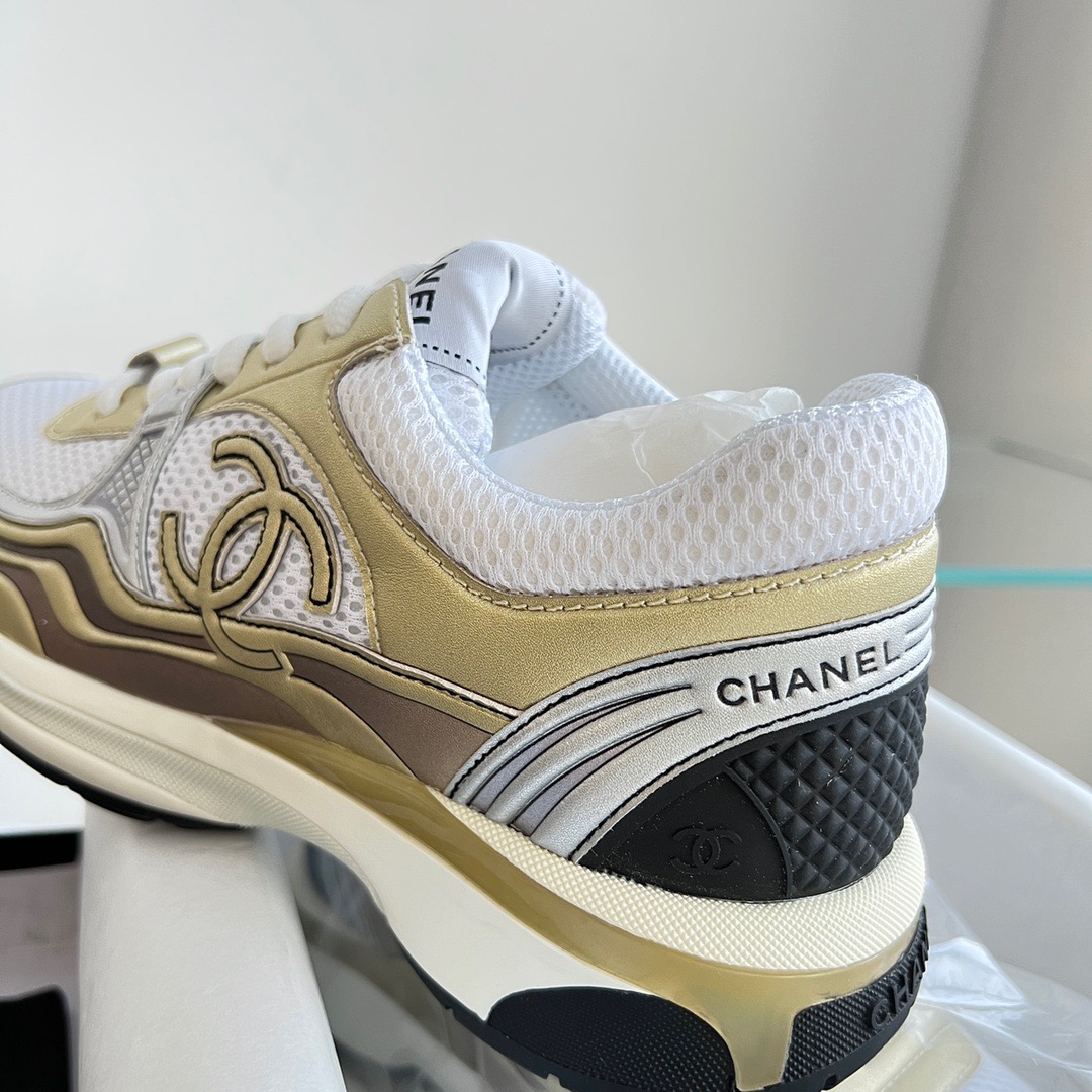 GIÀY CHANEL CC LOGO SNEAKER SHOES