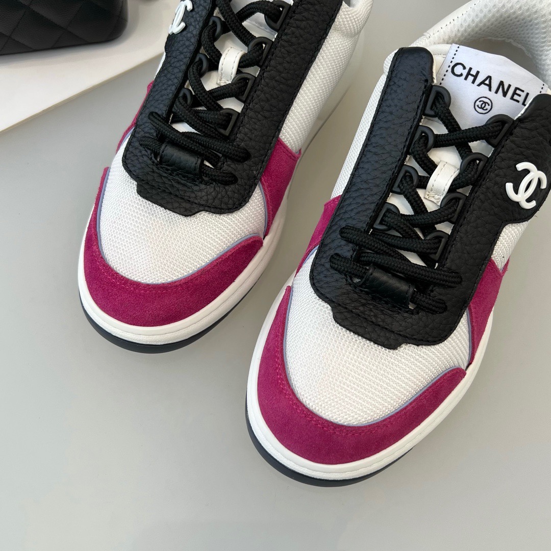 GIÀY CHANEL CC LOGO SNEAKER SHOES