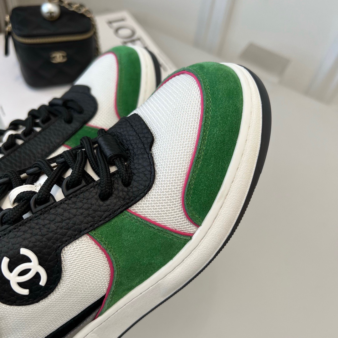 GIÀY CHANEL CC LOGO SNEAKERS shoes