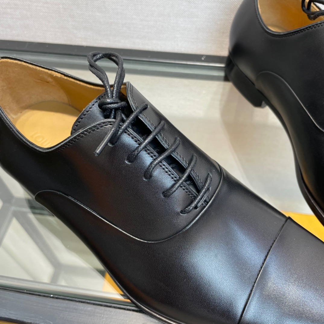 GIÀY LOUIS VUITTON BLACK LEATHER BROGUES SHOES