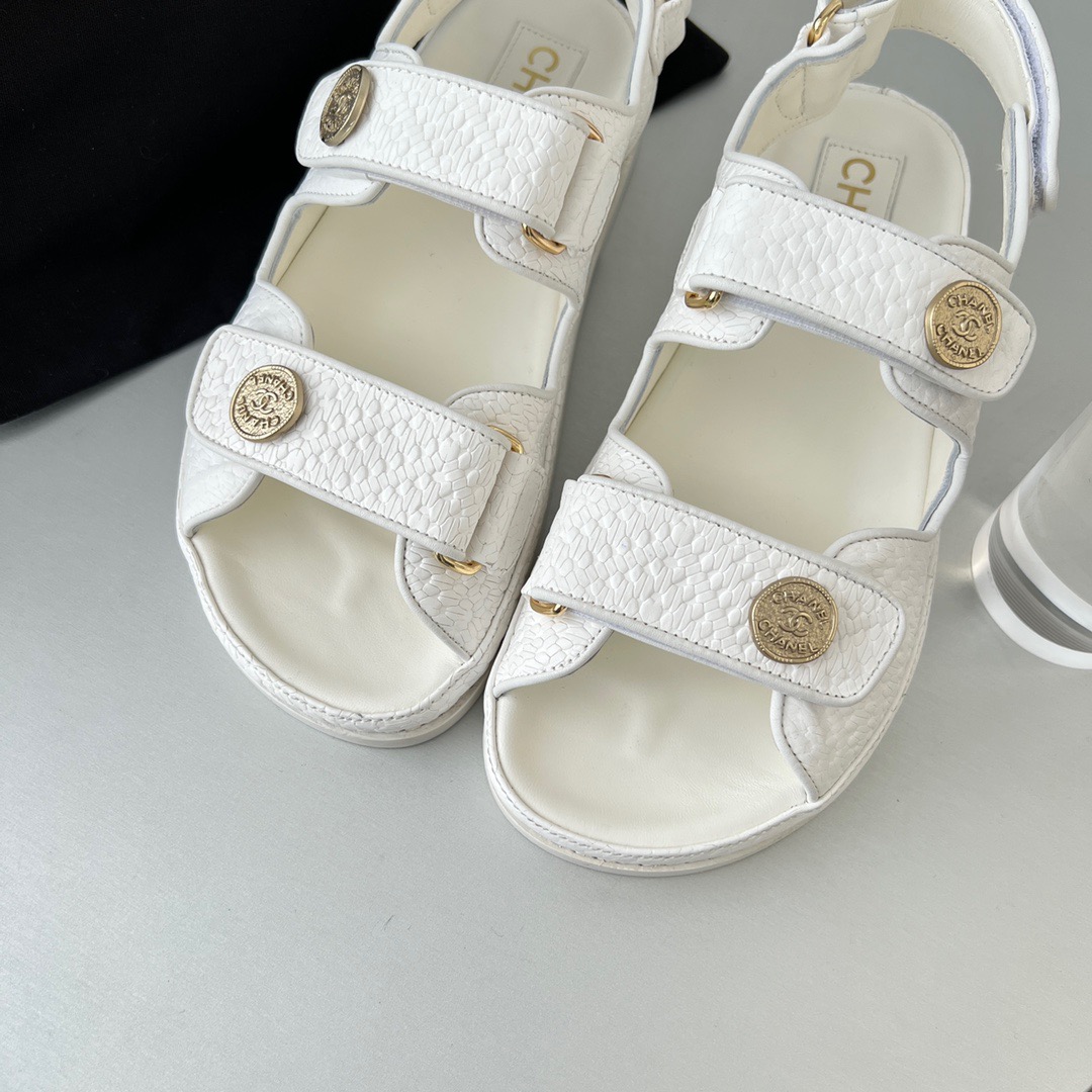 GIÀY CHANEL CC LOGO SANDALS