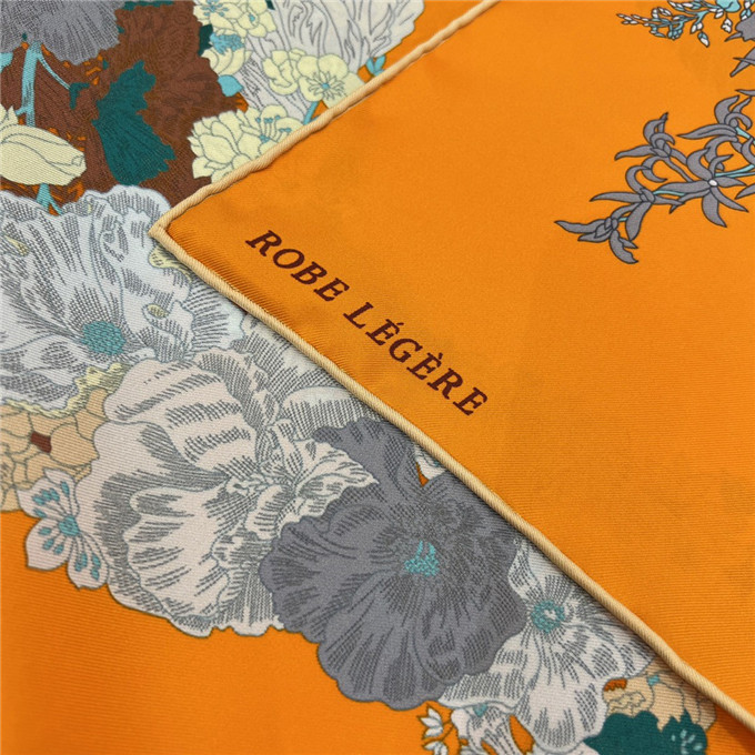 KHĂN Hermes Robe Legere Silk scarf