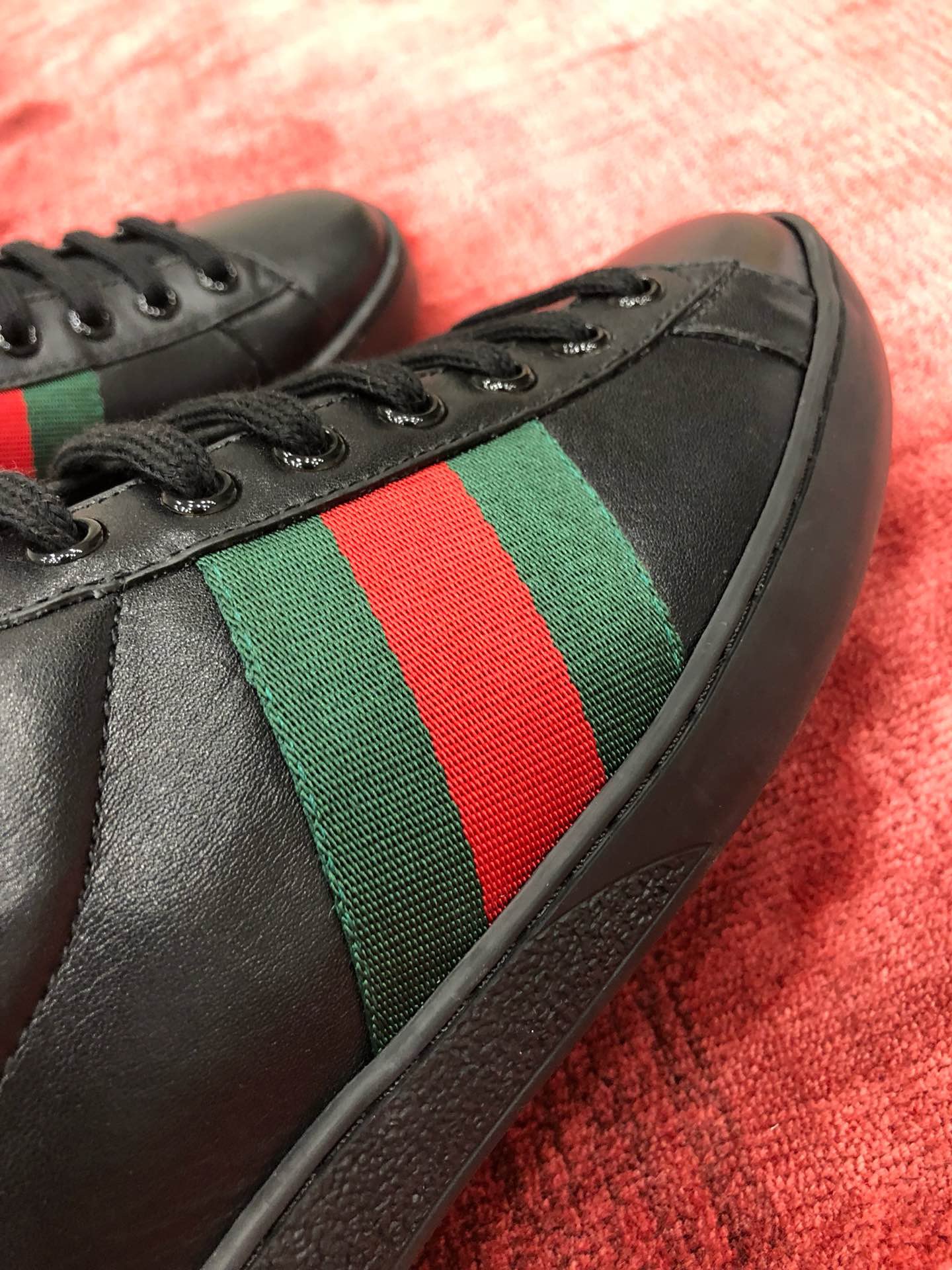 GIÀY GUCCI Leather Ace Sneakers Black