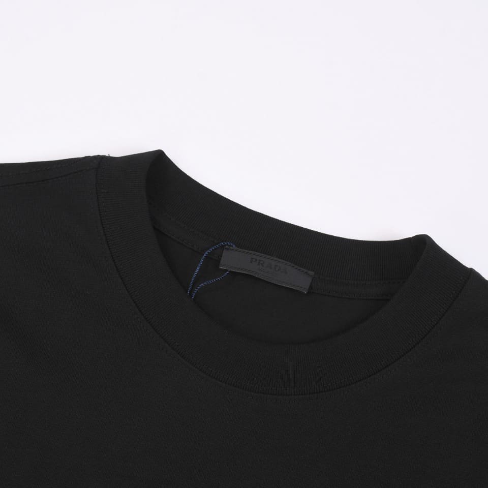 ÁO PRADA T SHIRT MÀU ĐEN UNISEX
