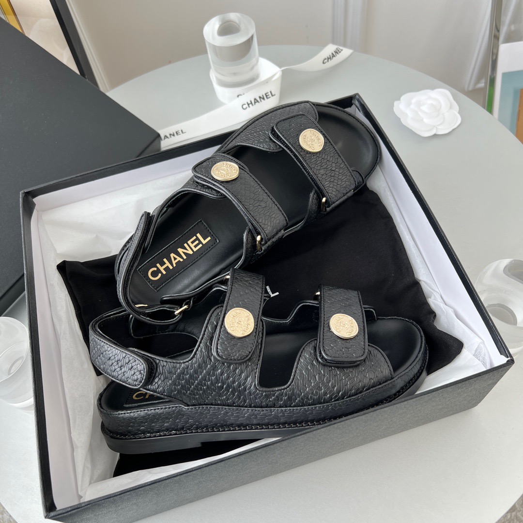 GIÀY CHANEL CC LOGO SANDALS