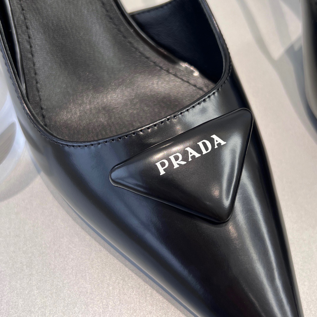 GIÀY PRADA TRIANGLE LOGO SLING BACK SHOES