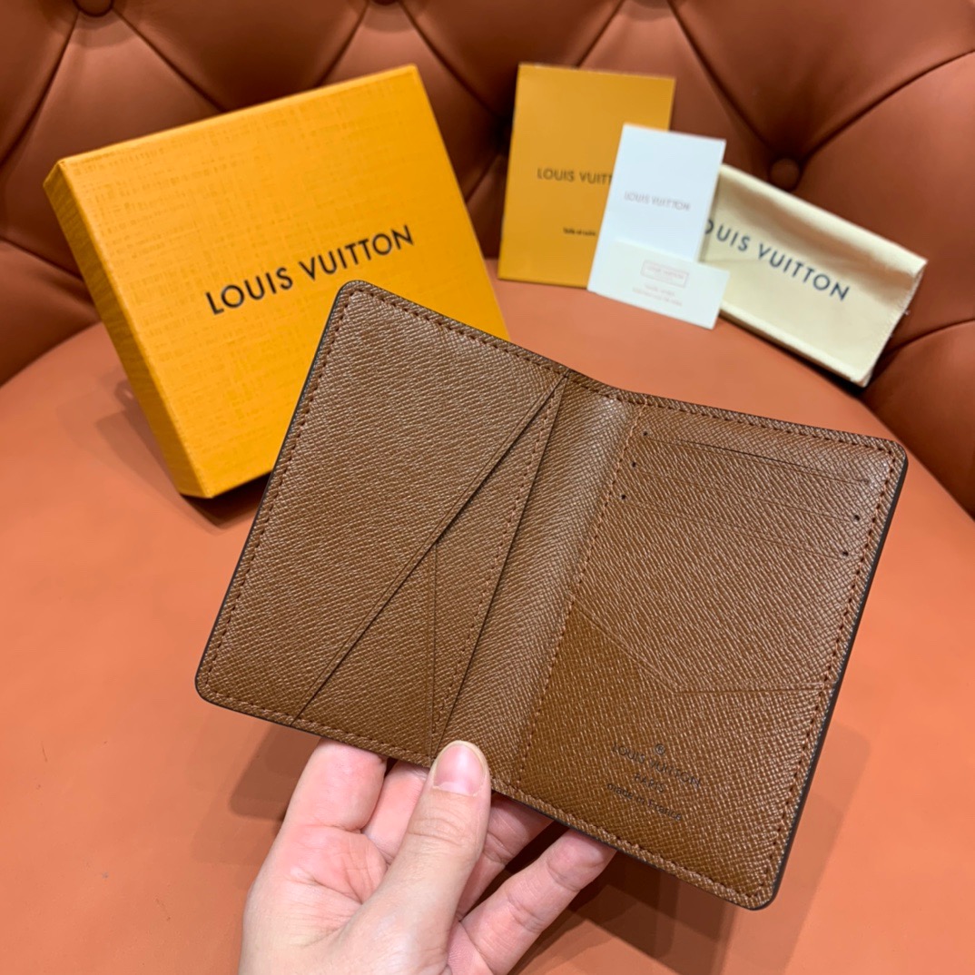 VÍ LOUIS VUITTON MONOGRAM WALLET