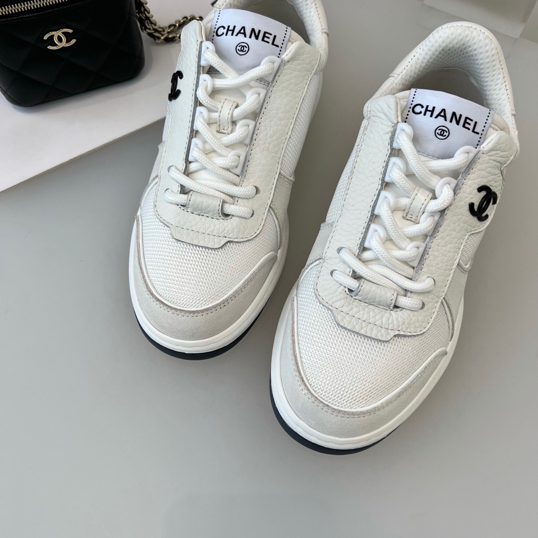 GIÀY CHANEL CC LOGO SNEAKER SHOES