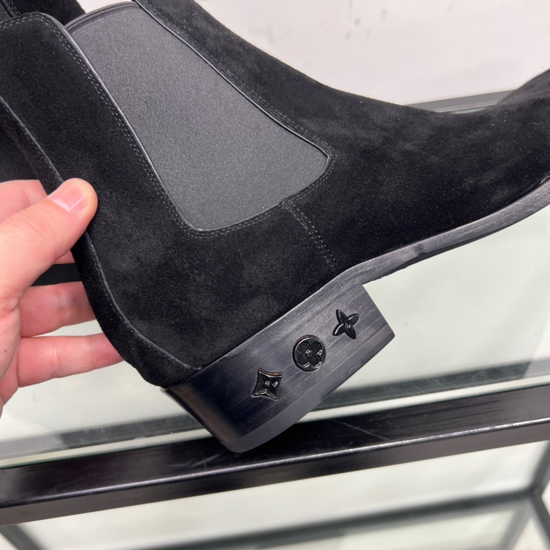 GIÀY LOUIS VUITTON BLACK SUEDE LEATHER BOOTS SHOES