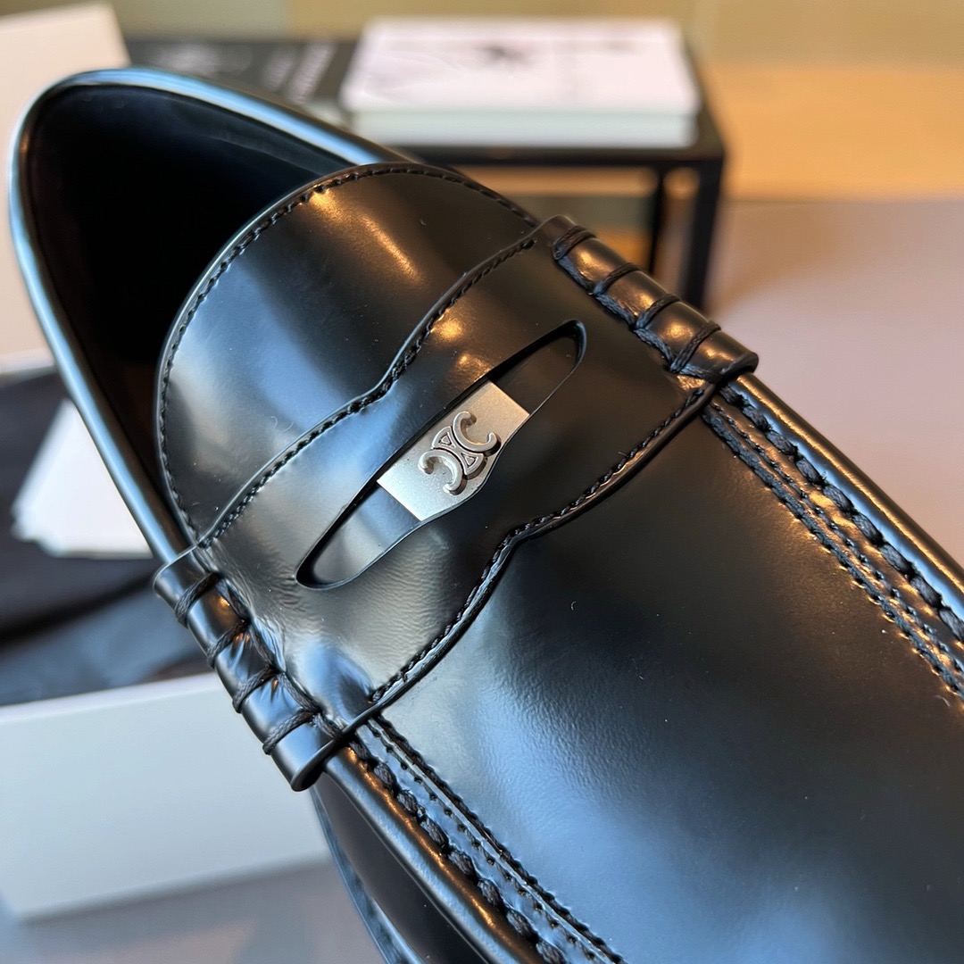 GIÀY CELINE Black Leather loafer