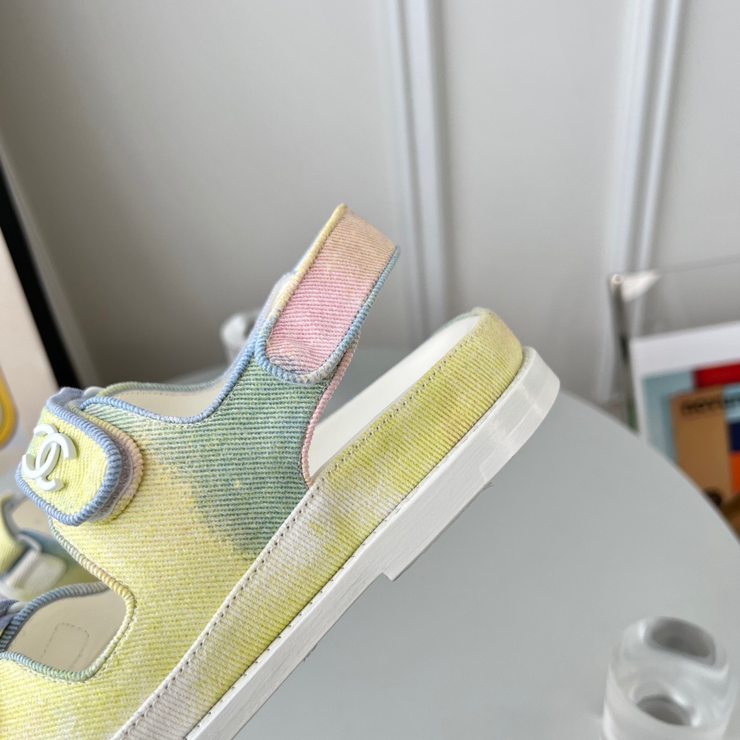GIÀY CHANEL CC LOGO SANDALS