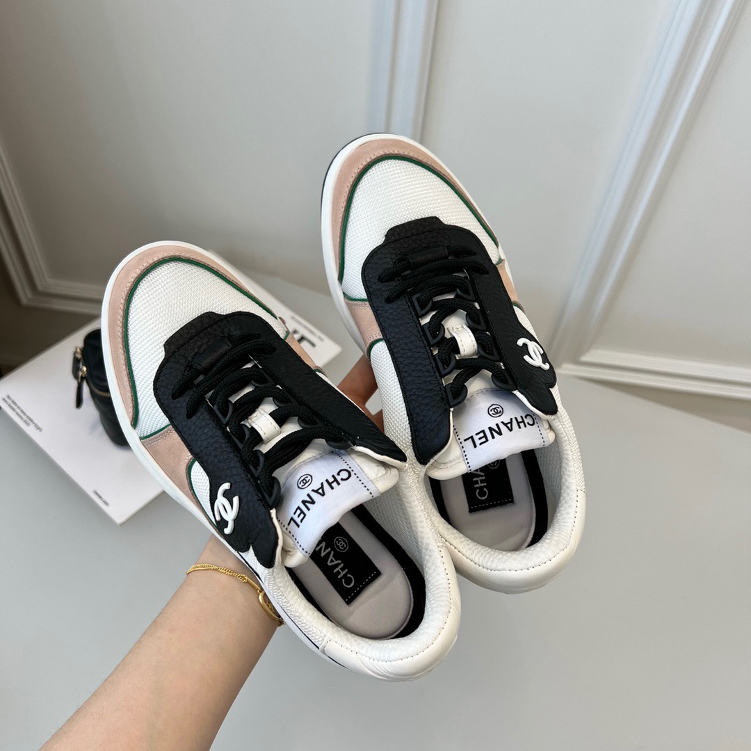GIÀY CHANEL CC LOGO SNEAKERS shoes