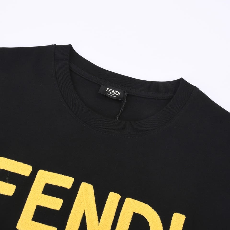 ÁO FENDI T SHIRT MÀU ĐEN UNISEX