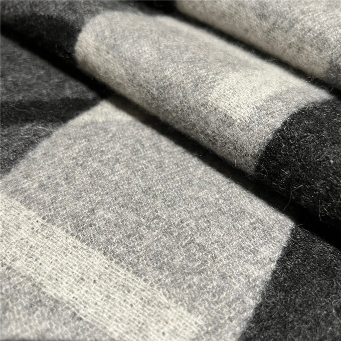 KHĂN Louis Vuitton LV Cashmere scarf
