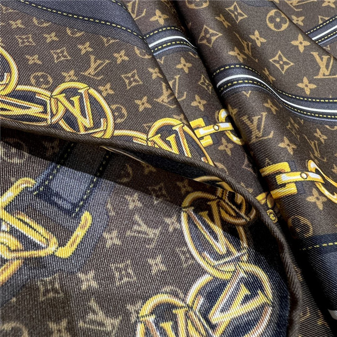KHĂN Louis Vuitton Silk scarf