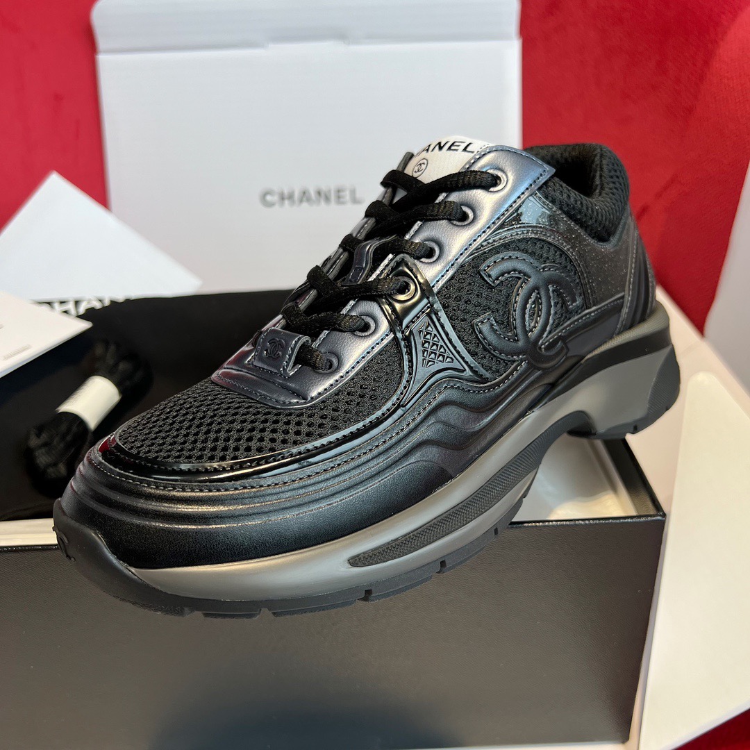 GIÀY CHANEL CC LOGO SNEAKERS BLACK SHOES
