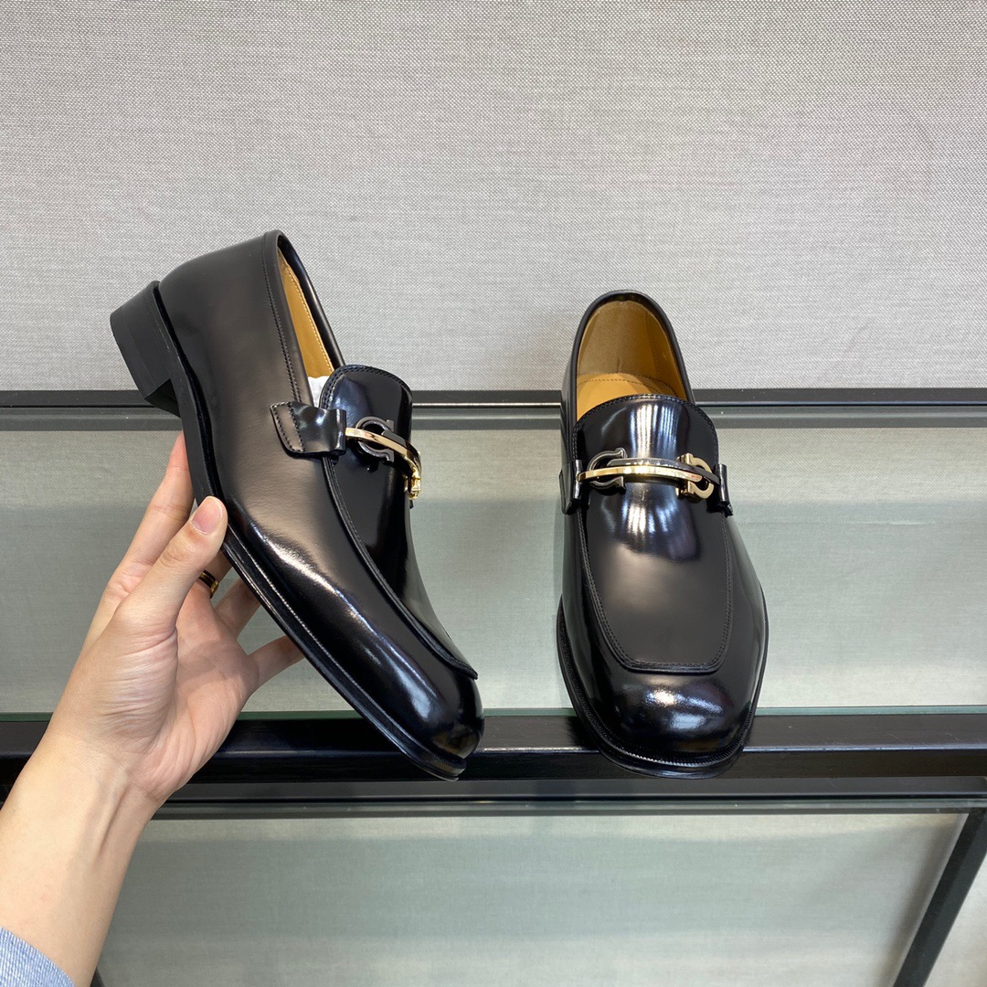 GIÀY SALVATORE FERRAGAMO LOAFER SHOES