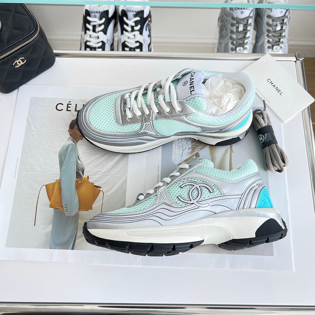 GIÀY CHANEL CC LOGO SNEAKER SHOES