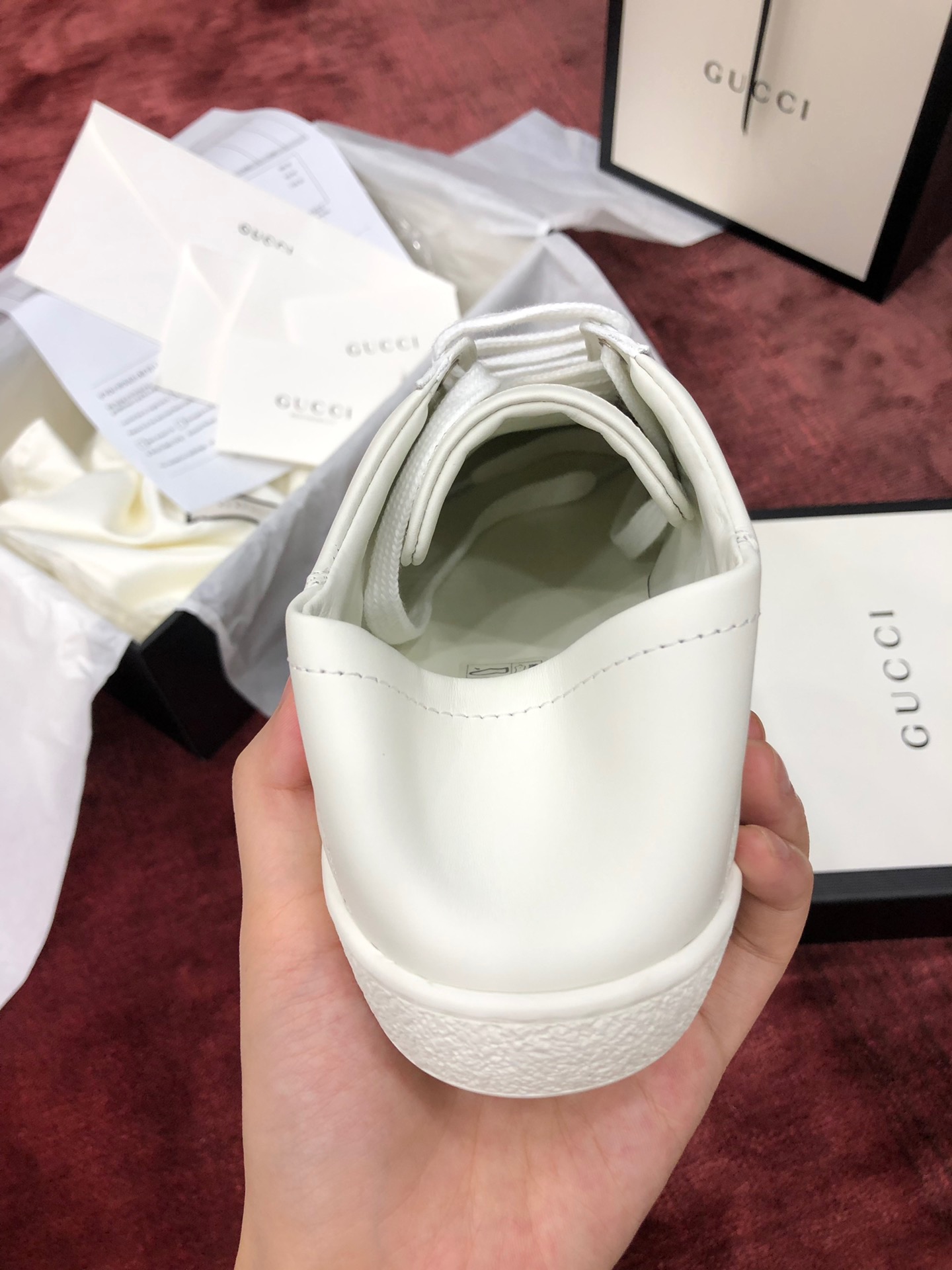 GIÀY GUCCI Leather Ace Sneakers Star and Bee White