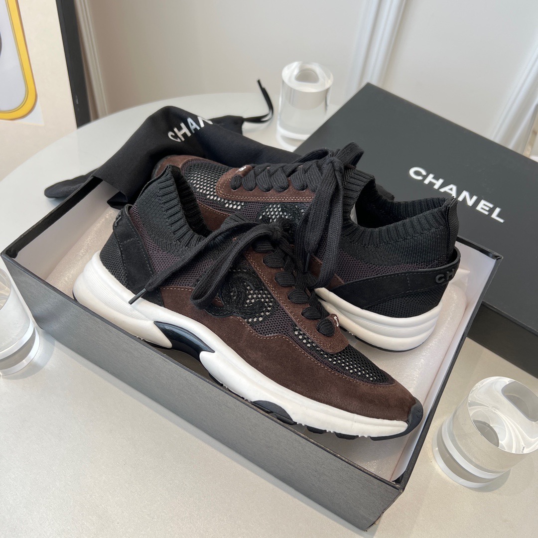 GIÀY CHANEL CC LOGO SNEAKER SHOES