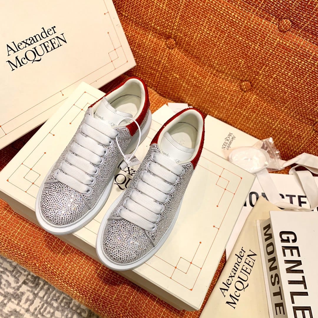 GIÀY ALEXANDER MCQUEEN SNEAKERS SHOES AAA UNISEX NAM VÀ NỮ KIM CƯƠNG DA BÊ HẢO HẠNG