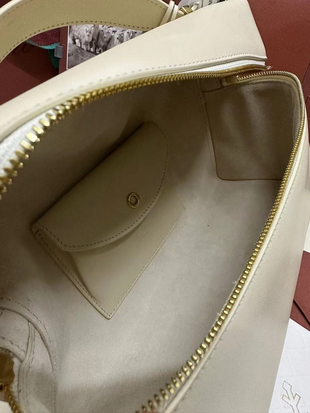 TÚI Loro Piana Women Extra Pocket L27 in Sheepskin Leather white