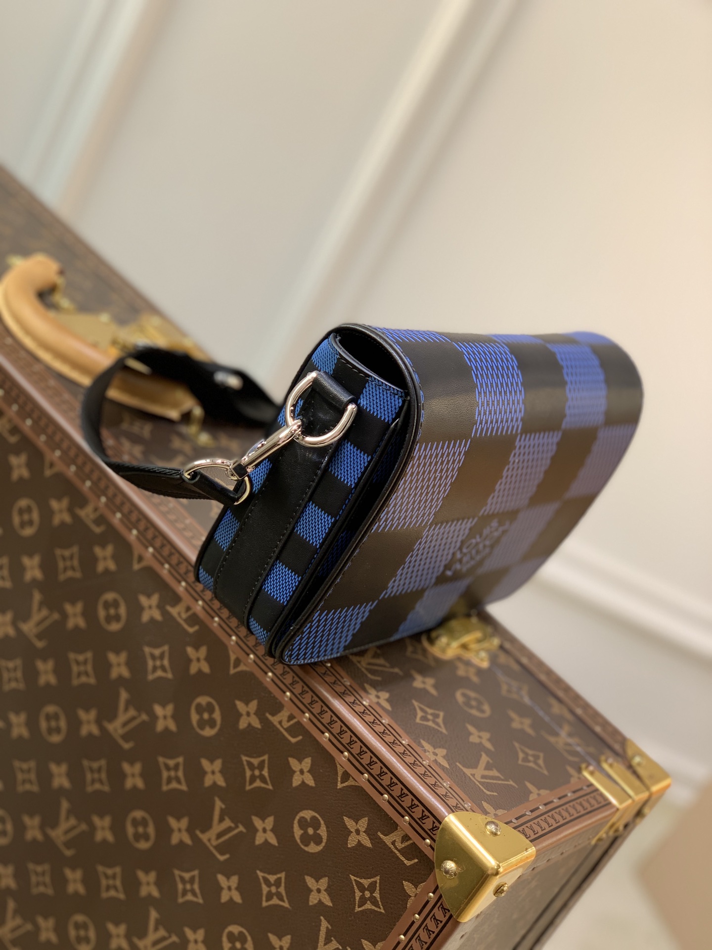 TÚI LOUIS VUITTON Studio Damier Infini 3D Messenger Bag