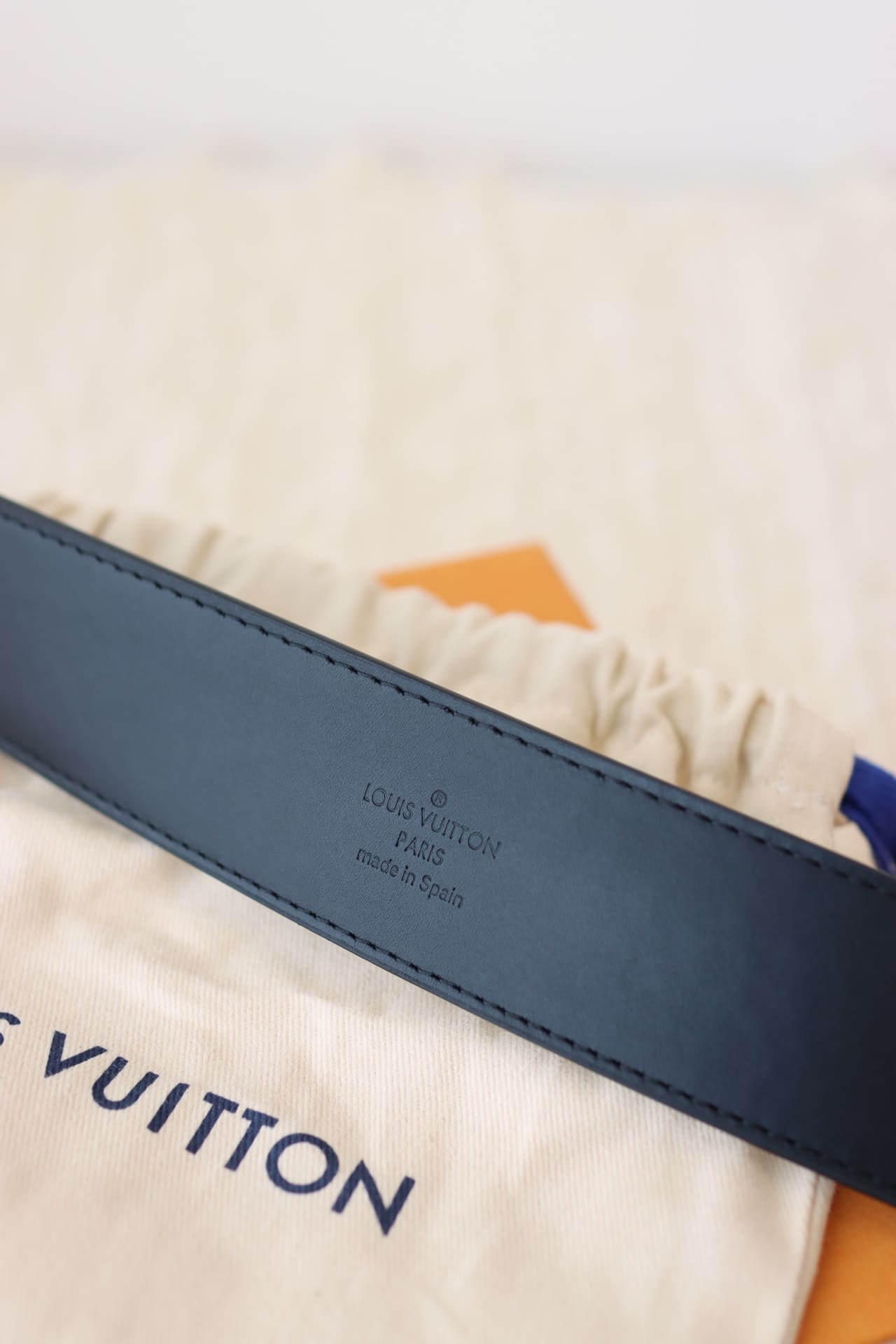 DÂY LƯNG LOUIS VUITTON SQUARE BLACK MONOGRAM Khóa đen